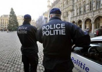 Полицията в Брюксел арестува задържан в България младеж