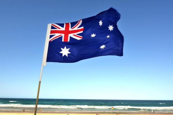 Австралия ще лишава от гражданство заподозрени терористи