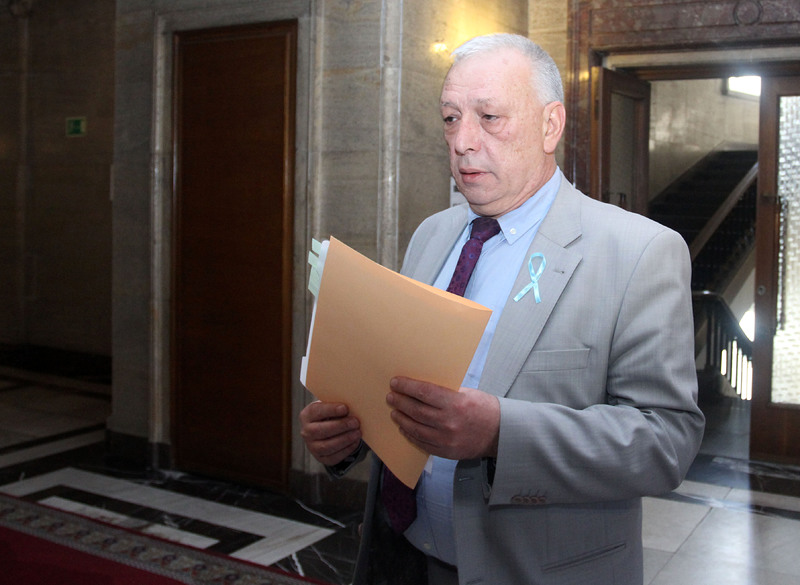 Председателят на конституционната комисия Димитър Лазаров