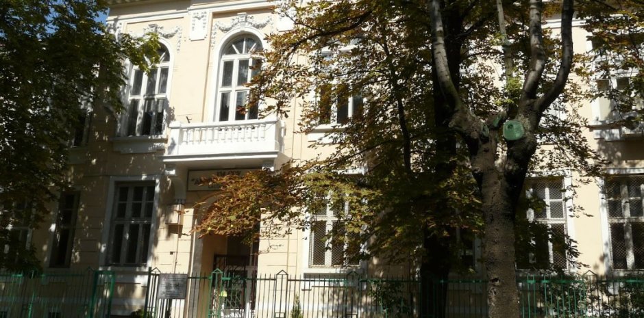 Евакуация на еврейското училище в София заради съмнителен багаж