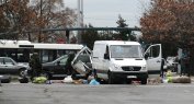 "Съмнителните" арменци с белия бус са в шок заради взривения им багаж