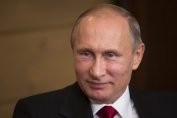 Руската икономика се свива, а Владимир Путин смекчава тона