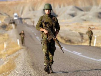 Част от турските войници в Ирак се изтеглят на север