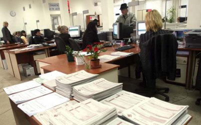 Първата данъчна декларация през 2016 г. е подадена 23 минути след полунощ