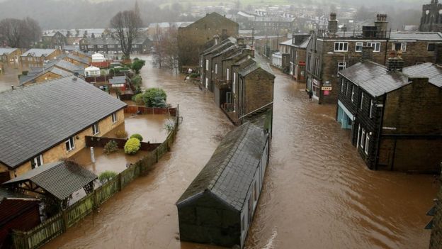 Северна Англия страда от тежки наводнения