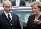 Путин и Меркел са личности на годината, според руснаците