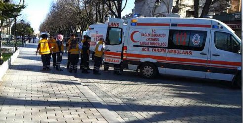 Жертвите на атентата в Истанбул станаха единайсет