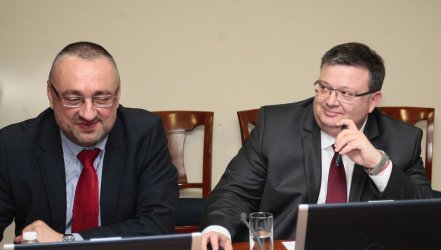Ясен Тодров (шеф на Етичната комисия към ВСС) и главният прокурор Сотир Цацаров на заседание на ВСС. Сн. БГНЕС