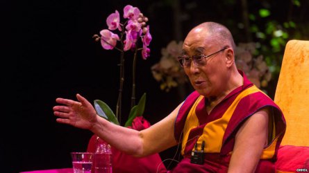 Далай лама приет в болница в САЩ