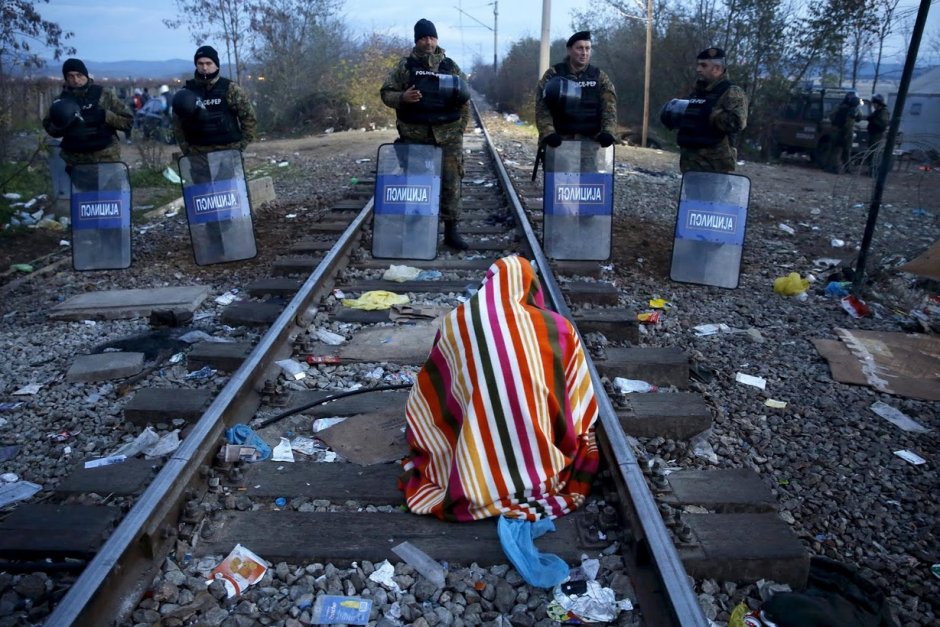 ЕС си дава два месеца за спиране на потока от мигранти