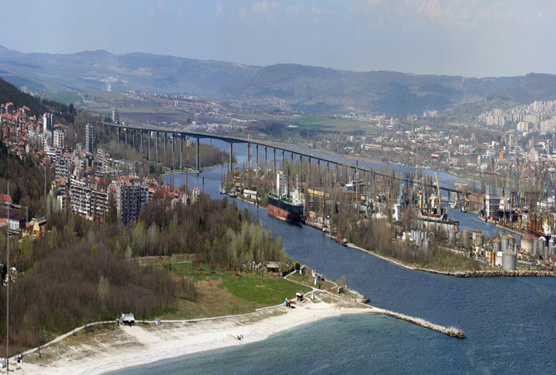 Аспаруховият мост край Варна
