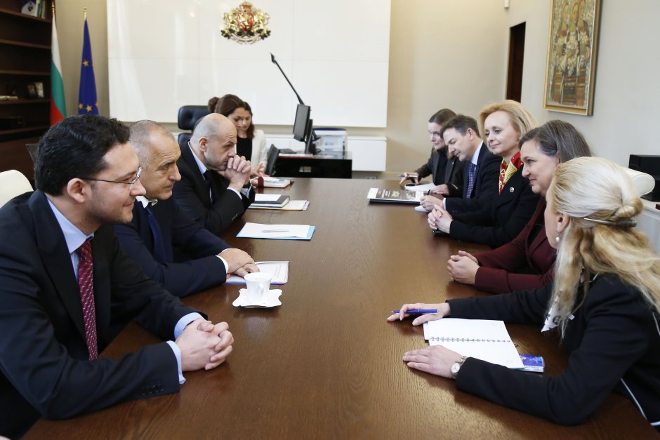 Разговорът между екипите на Нюланд и Борисов, сн. Министерски съвет.