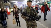Фалшиви взривни устройства случайно са открити на парижкото летище