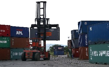 Износът за ЕС с ръст от 8.3% за единадесетте месеца на 2015 г.