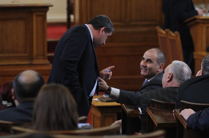 Цветан Цветанов в пленарната зала на парламента по време на петъчното заседание, сн. БГНЕС