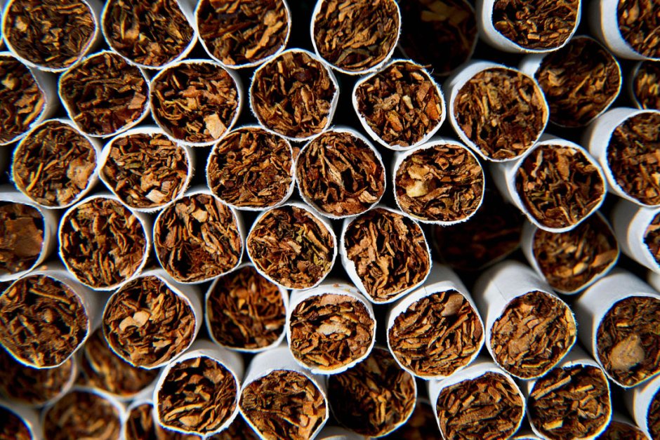 Разкрита е нелегална фабрика за производство на цигари в Луковит