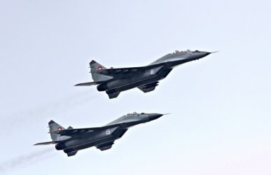 Премиерът пак "отложи" модернизацията на военната авиация