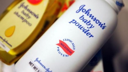 “Джонсън и Джонсън“ осъдена за 72 млн. долара заради връзка между бебешка пудра и рак