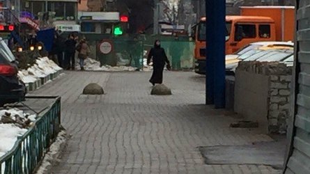 Очевидец е заснел жената, която крещяла "Аз съм терористка!"