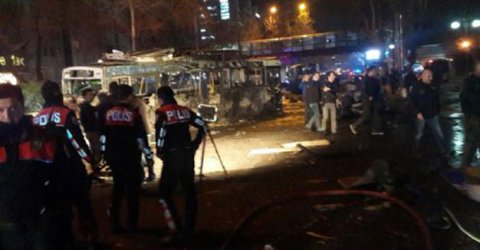 Поне 27 убити при нова експлозия в центъра на Анкара