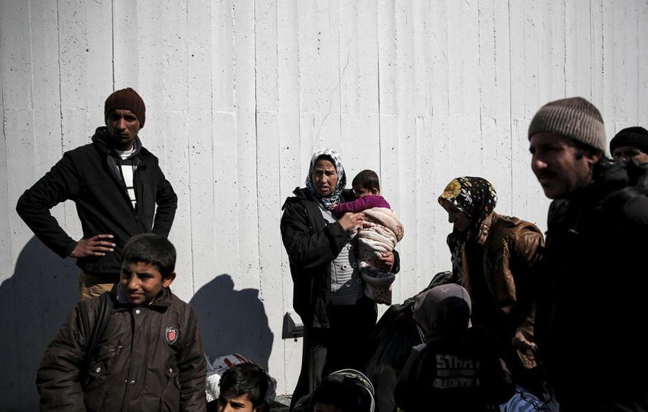 Балканите спират транзита на бежанци, Гърция е на ръба на хуманитарна криза