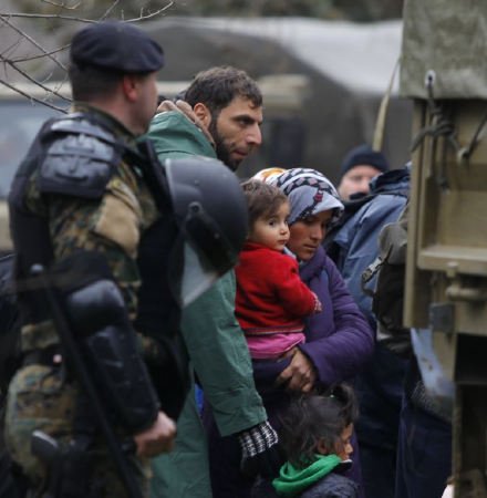 Съвместни българо-македонски операции по границата заради бежанския натиск