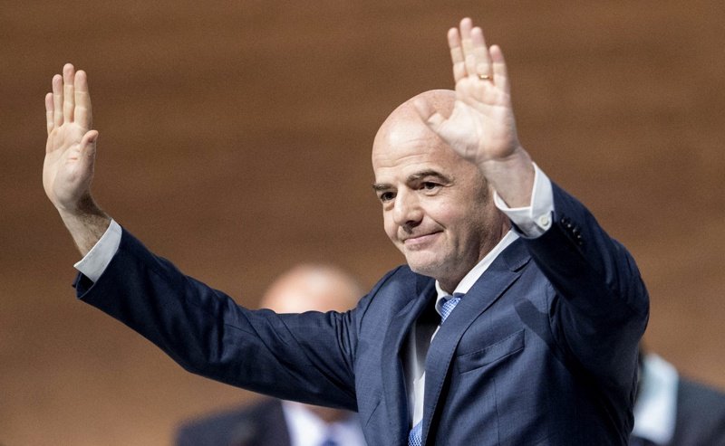 Джани Инфантино оглави ФИФА след корупционната ера "Блатер"