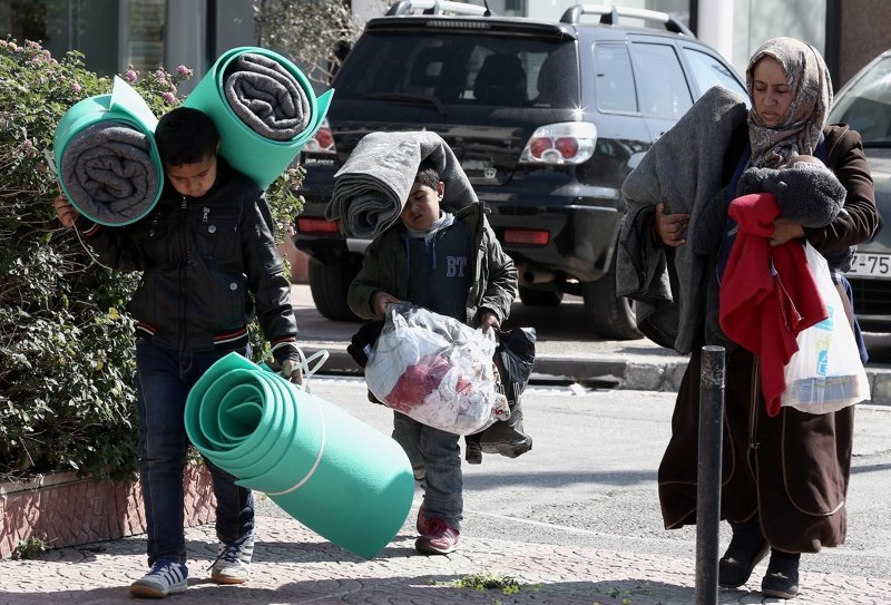 Гърция очаква троен ръст на бежанците през март