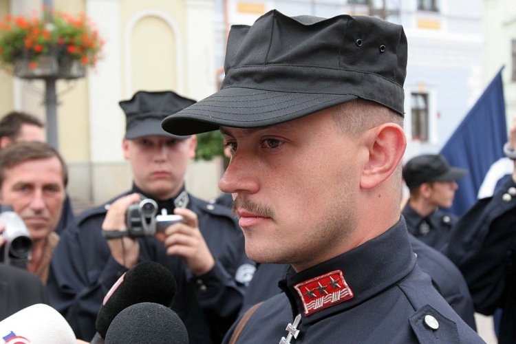 Неонацистки пробив в Словакия, подхранван от страха от мигрантите