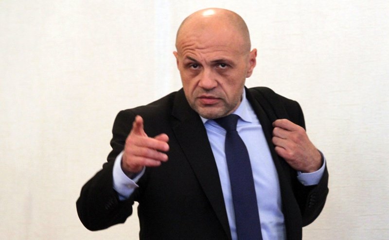 Томислав Дончев: Държавата трябва да е в ролята на силния срещу картелите