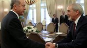 Турски вицепремиер отрече синът на Ердоган да е давал пари за партията на Местан