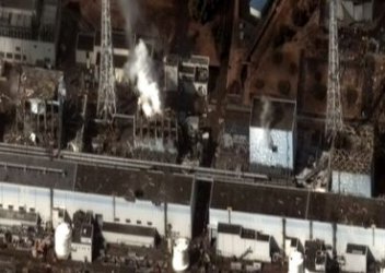 Подземна ледена стена ще изолира авариралата АЕЦ "Фукушима-1"