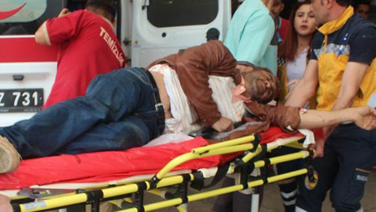 Атака с кола бомба срещу база на жандармерията в Югоизточна Турция