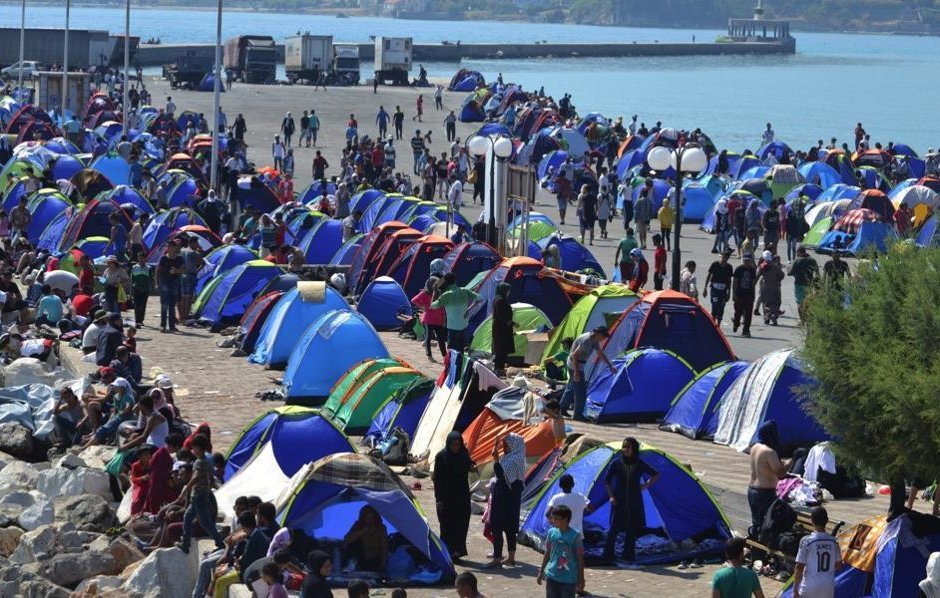 Бежанци на гръцкия остров Лесбос.