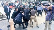 Гардовете на Ердоган са блъскали журналисти във Вашингтон