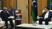 Италианският външен министър е на посещение в Либия