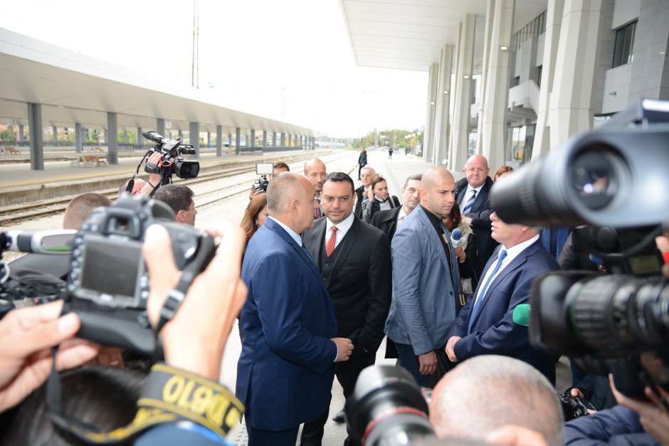 Борисов при откриването на обновената Централна жп гара софия