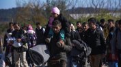 Турция ще строи нови лагери за сирийски бежанци