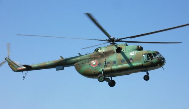 Хеликоптер катастрофира край Несебър, пилотът е загинал