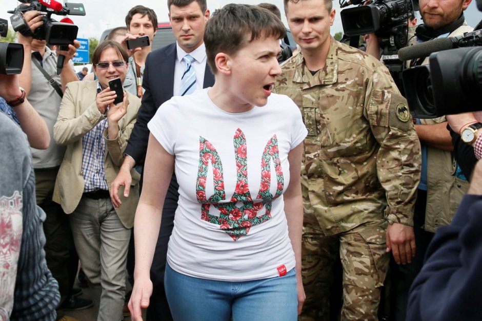 Москва върна на Киев Надежда Савченко срещу двама руски военни