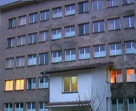 Сградата на интерната в Крумовград.