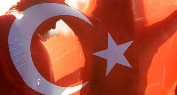 Спад с близо 30 на сто на чуждестранните туристи в Турция