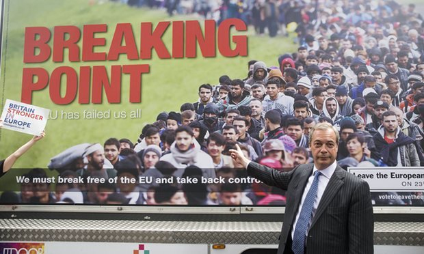 Борис Джонсън разкритикува ксенофобски плакат на Найджъл Фараж в подкрепа на Брекзит