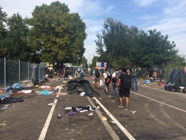 Унгария ще депортира нелегални мигранти без съдебно решение