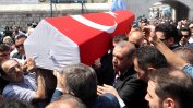 Ердоган се закани да прочисти институциите от "вируса", отговорен за преврата
