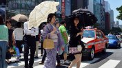 Близо 3 хиляди японци в болници заради горещините, 93 жертви на наводнения в Китай