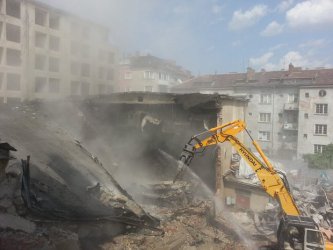 Краят на кино "Сердика" в София и началото на хотел "Хаят"