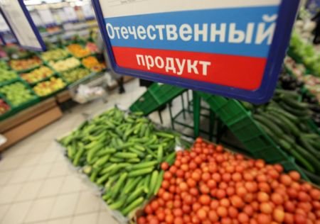 Руски вестник: Заради контрасанкциите на Москва хората в Русия се хранят по-зле