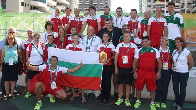Министър Красен Кралев с българските спортисти и треньори в Рио. Сн. Фейсбук
