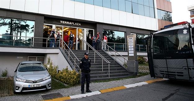 Турската полиция извърши обиски и арести в десетки фирми в Истанбул
